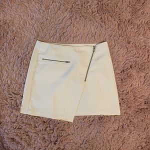 H&M DIVIDED mini skirt